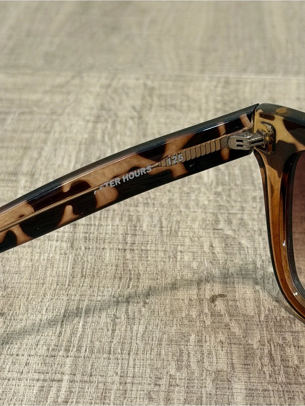 Quay Australia AFTER HOURS Sunglasses - Brown Tortoiseshell Frame